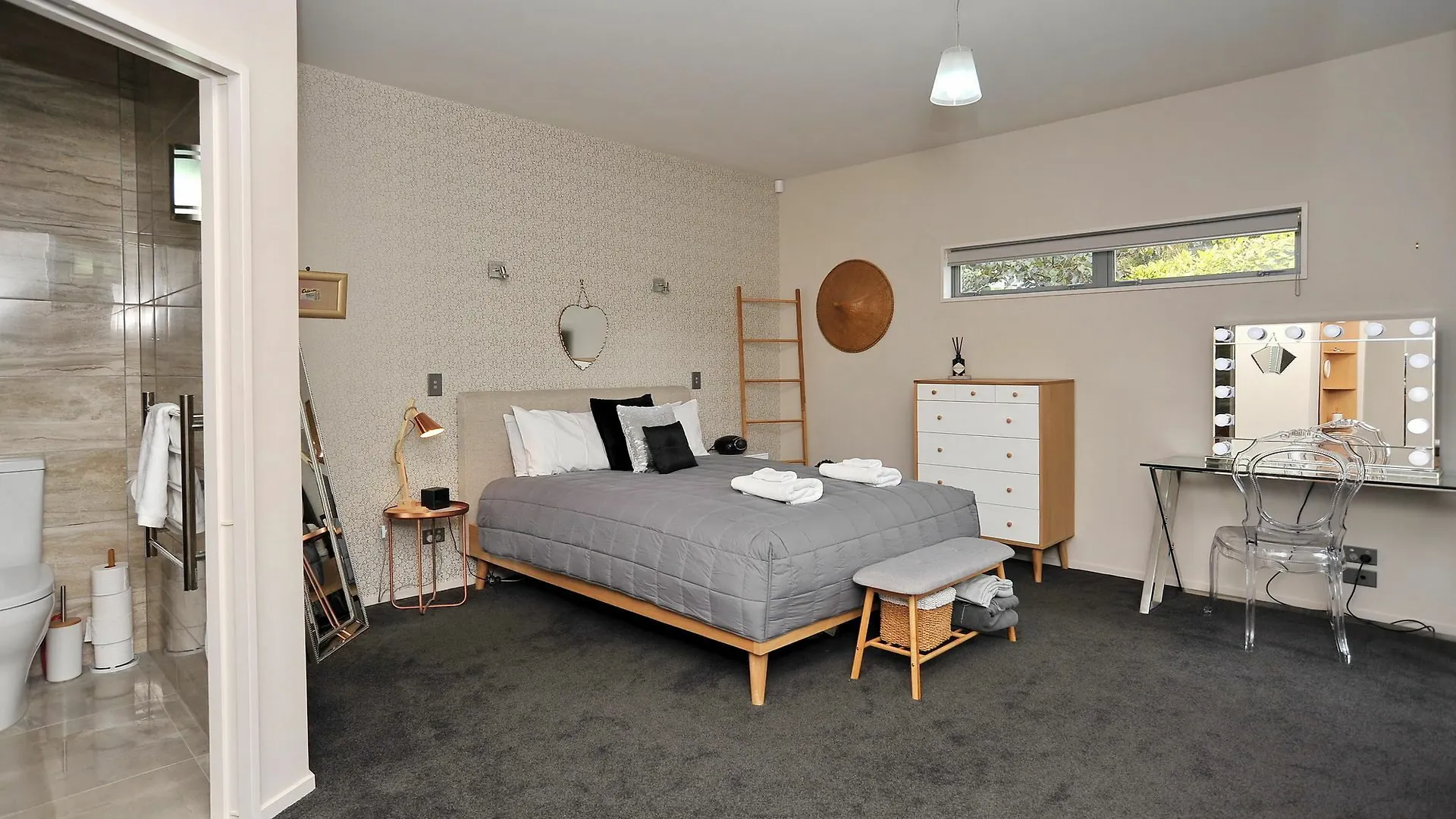 The Apartment Within - Fendalton Christchurch New Zealand